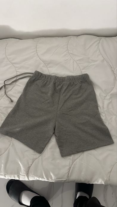 Essentials short