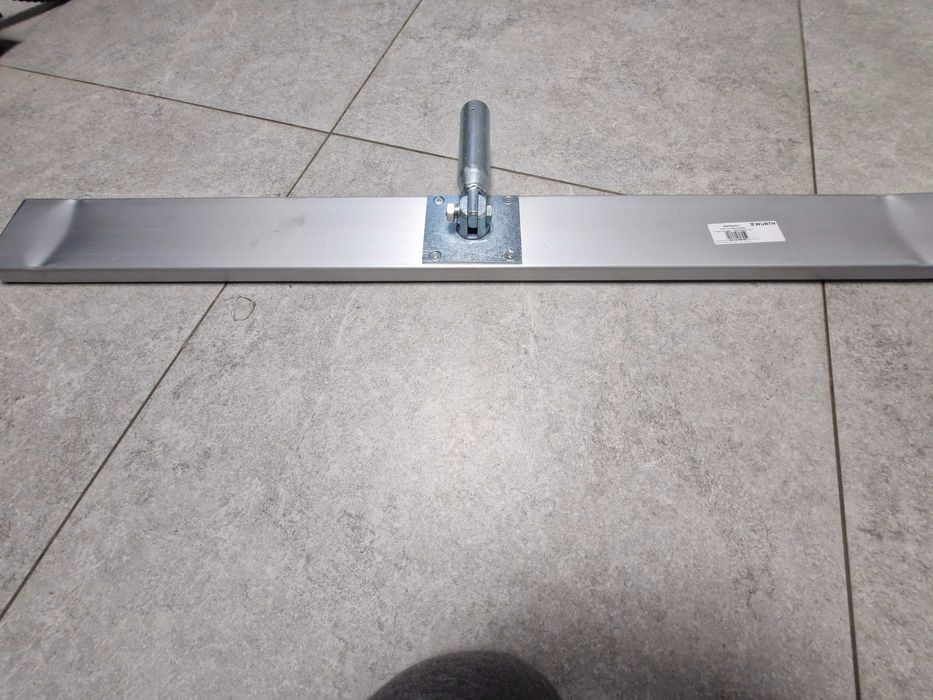 Listwa aluminiowa do sciągania i wyrównywania betonu