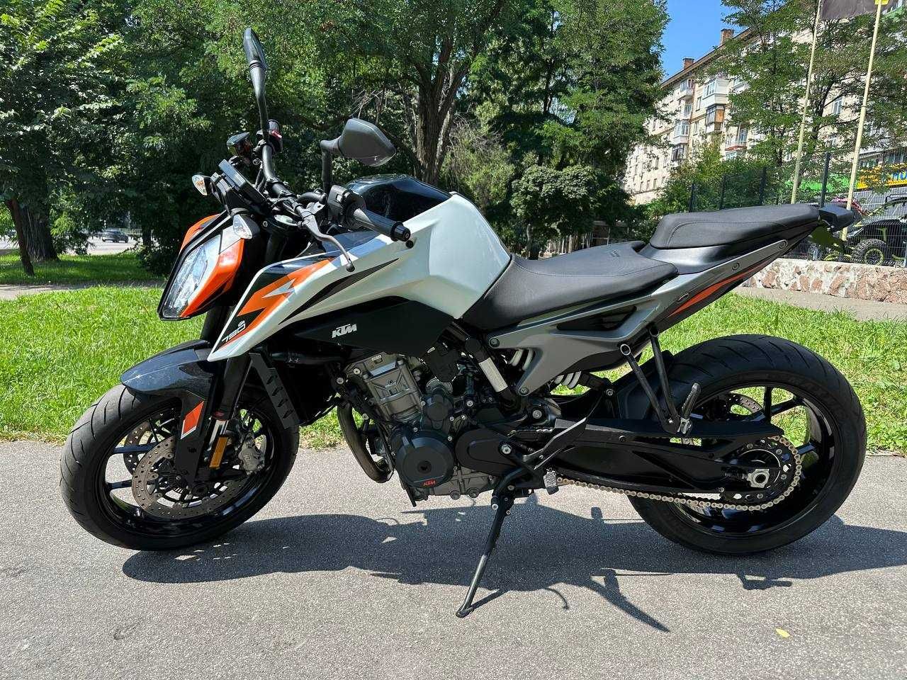 Мотоцикл KTM 790 Duke 2024 модельний рік 3048 км