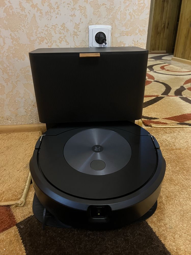 Робот-пилосос iRobot Roomba Combo J7+