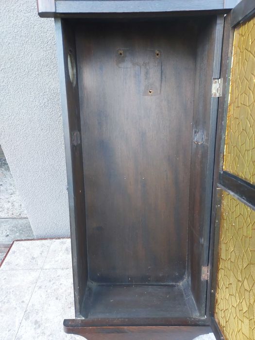 Szafka witrynka z obudowy starego zegara 1930r miodowe szkło E198