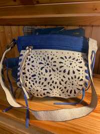 Skórzana torebka boho vintage niebiesko biała