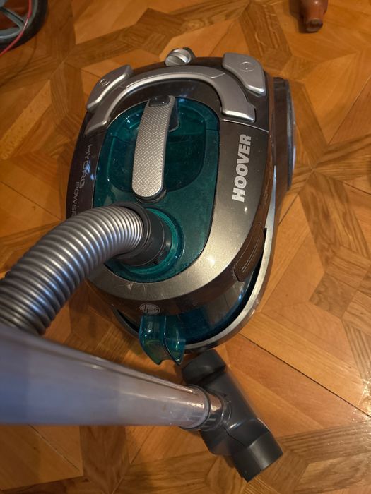 HOOVER потребує ремонту, продаю на деталі/розбір, пилосос
