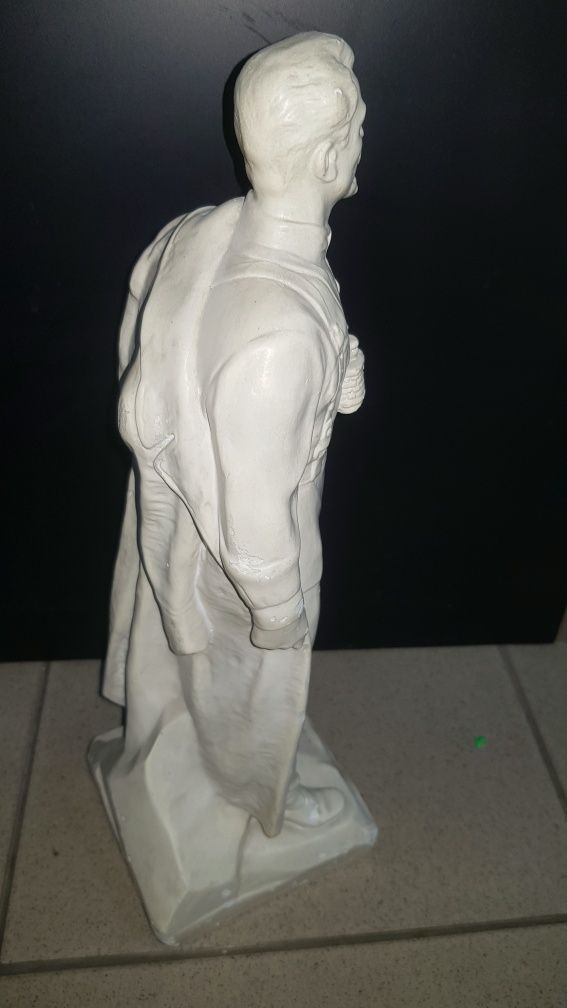 Продам редкую статуэтку "Щорс"(ссср)