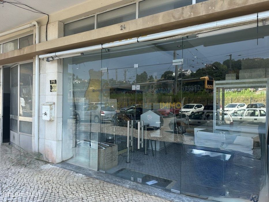 Espaço Comercial Multiusos - Totalmente Renovado e Equipado - Tomar