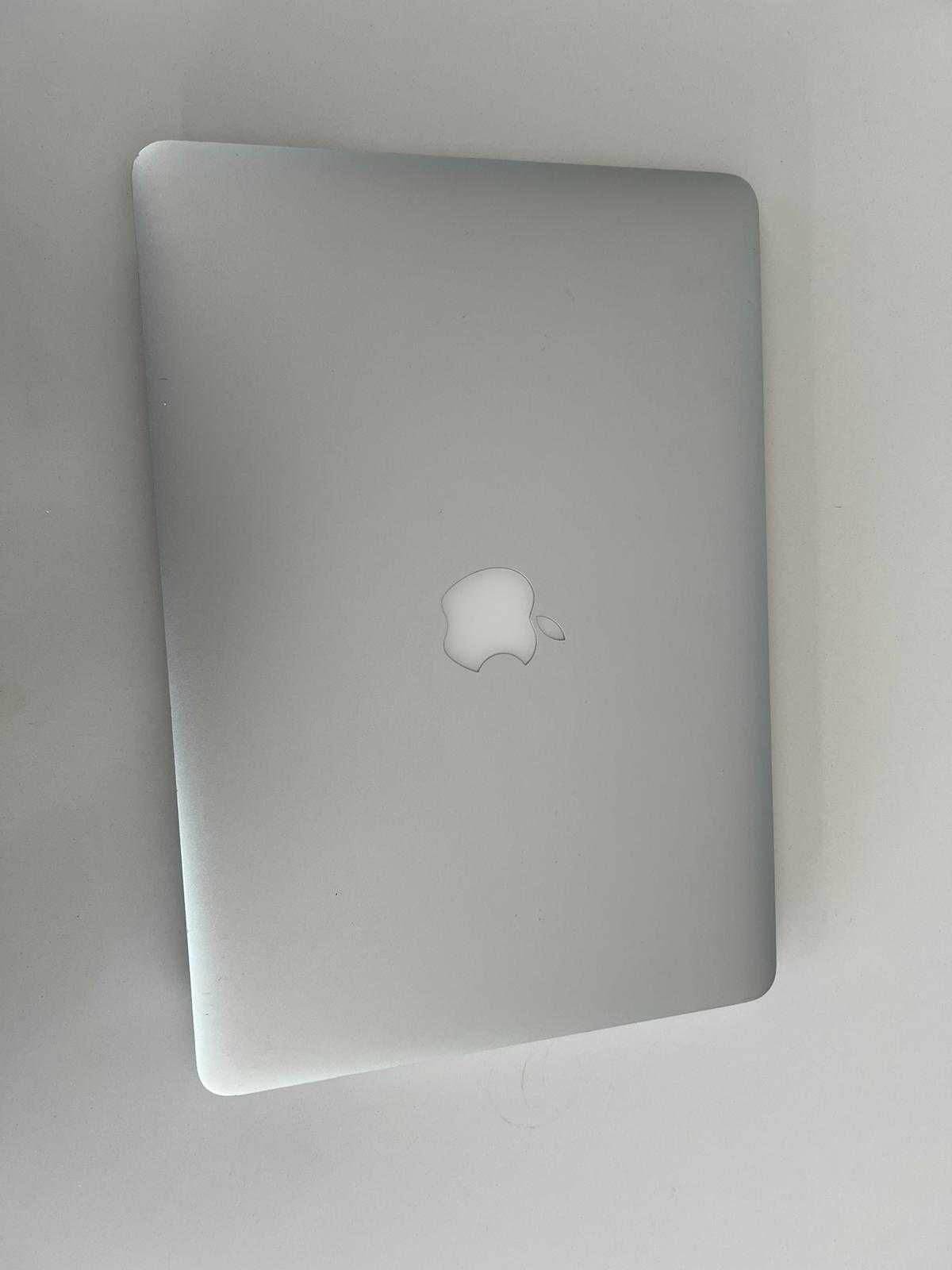 MacBook Air 13.3 meados 2015