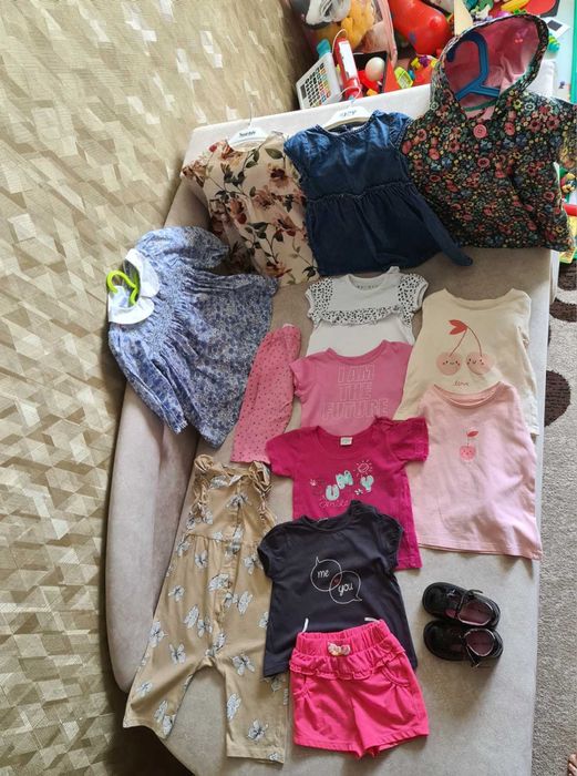 Лот речей для дівчинки 74 р 13 речей