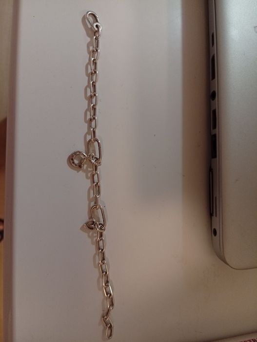 Pingente prata de lei é pulseira Pandora