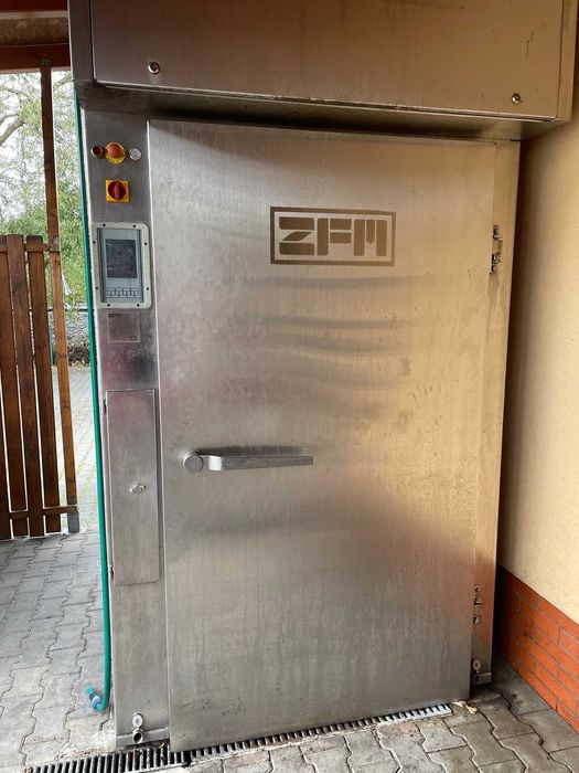Komora wędzarnicza KW-150 Zasada opalana drewnem i zrębkami.
