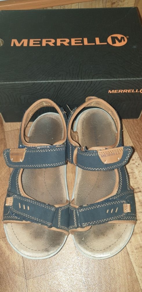 Босоножки Merrell детские,р.35, стелька 22,5см