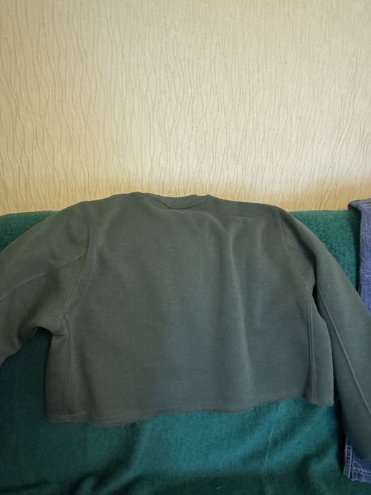 кроп-кофтинка pull and bear