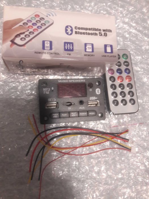 Мп 3 плеєр з блютуз і флешкой новий в коробці