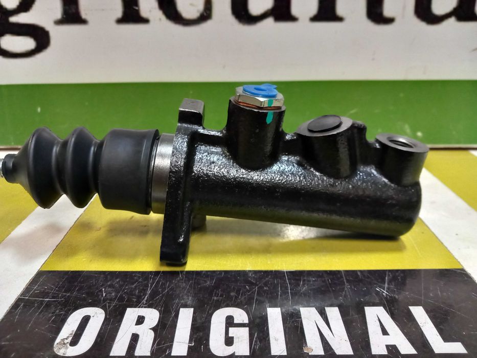 Pompa pompka hamulcowa CASE MX100-MX135 CX50-CX100 485XL-995XL 32 42