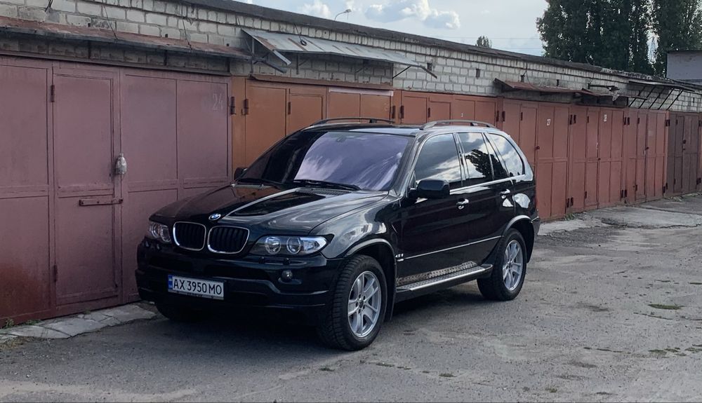 Продам BMW x5 e53 2005