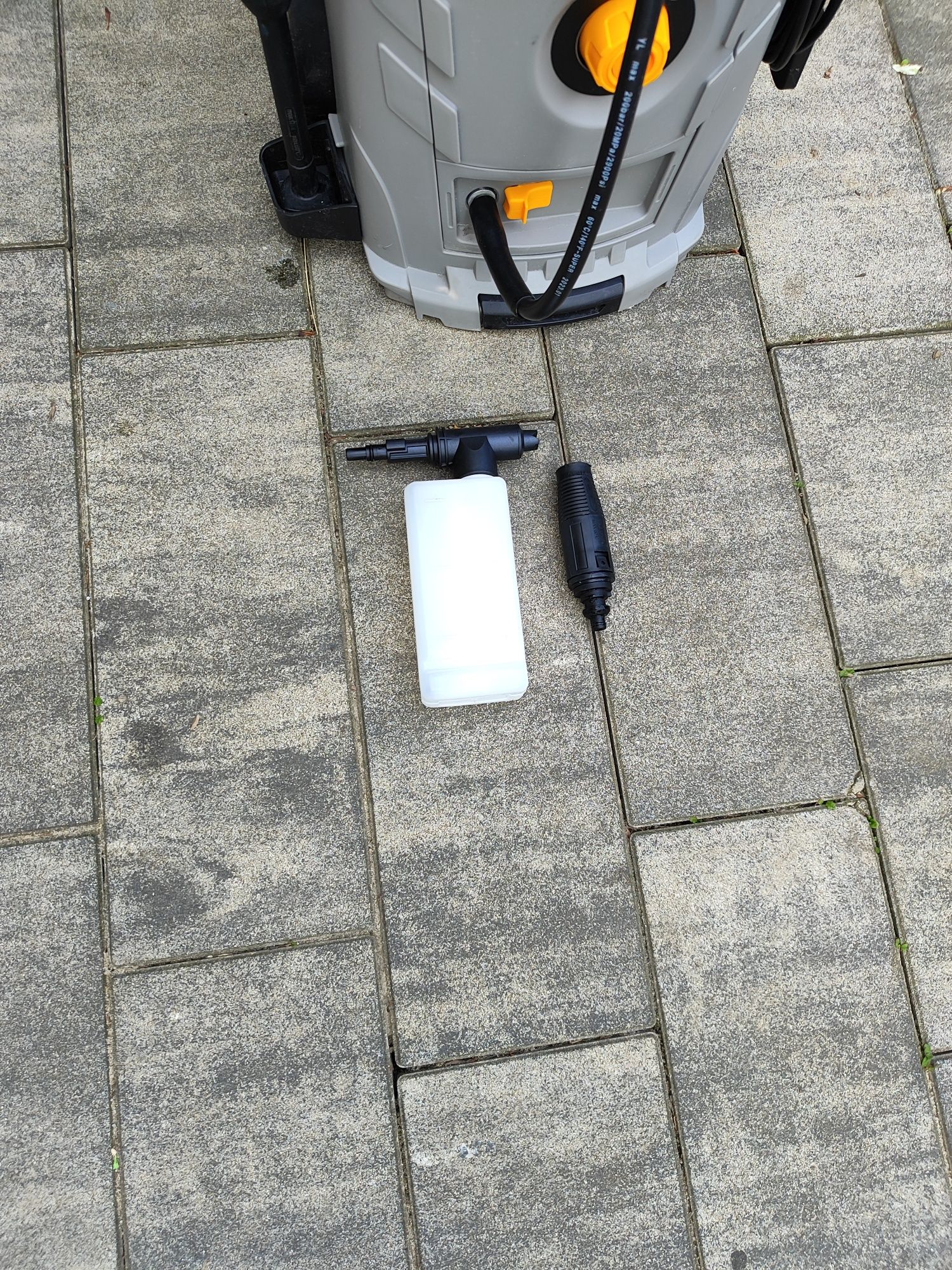 Myjka wysokociśnieniowa Titan 2200wat, 150bar, jak nowa