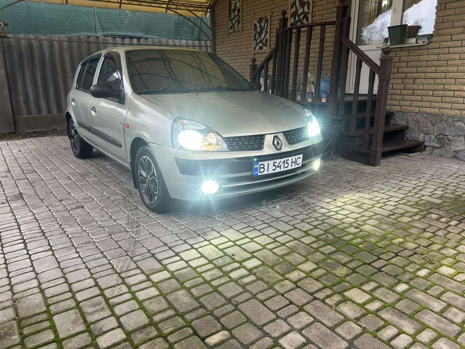 Renault  Clio 2003
