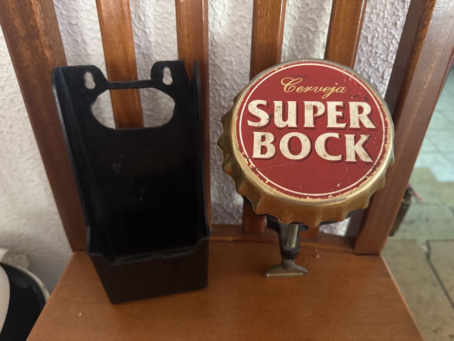 Abre caricas para balcão da super bock