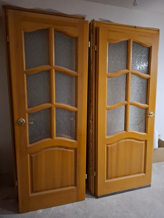 Drzwi drewniane solidne ciężkie