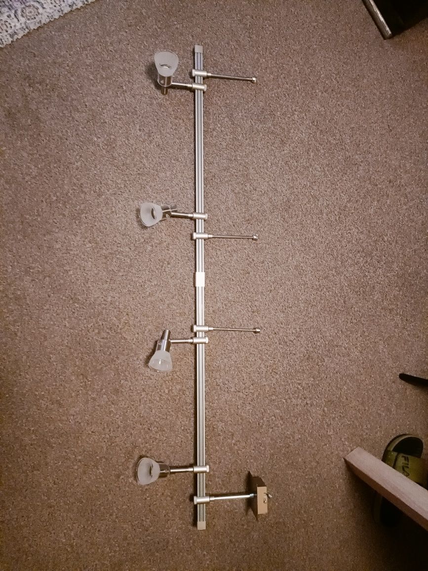 Żyrandol na 4 halogeny - 138 cm