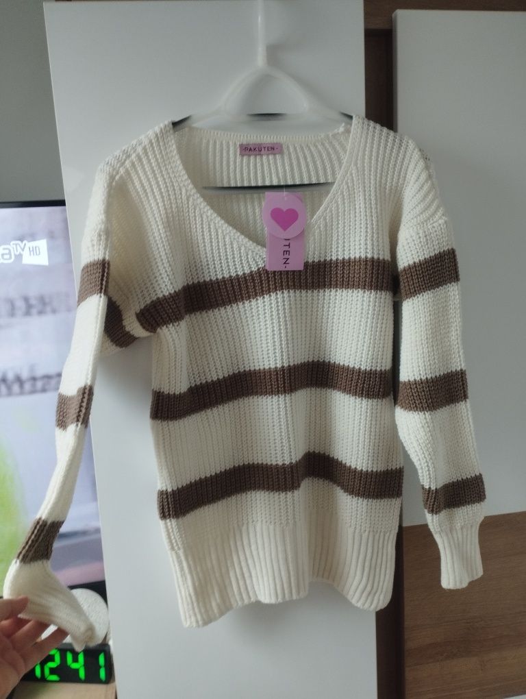 Sweter w paski Pakuten