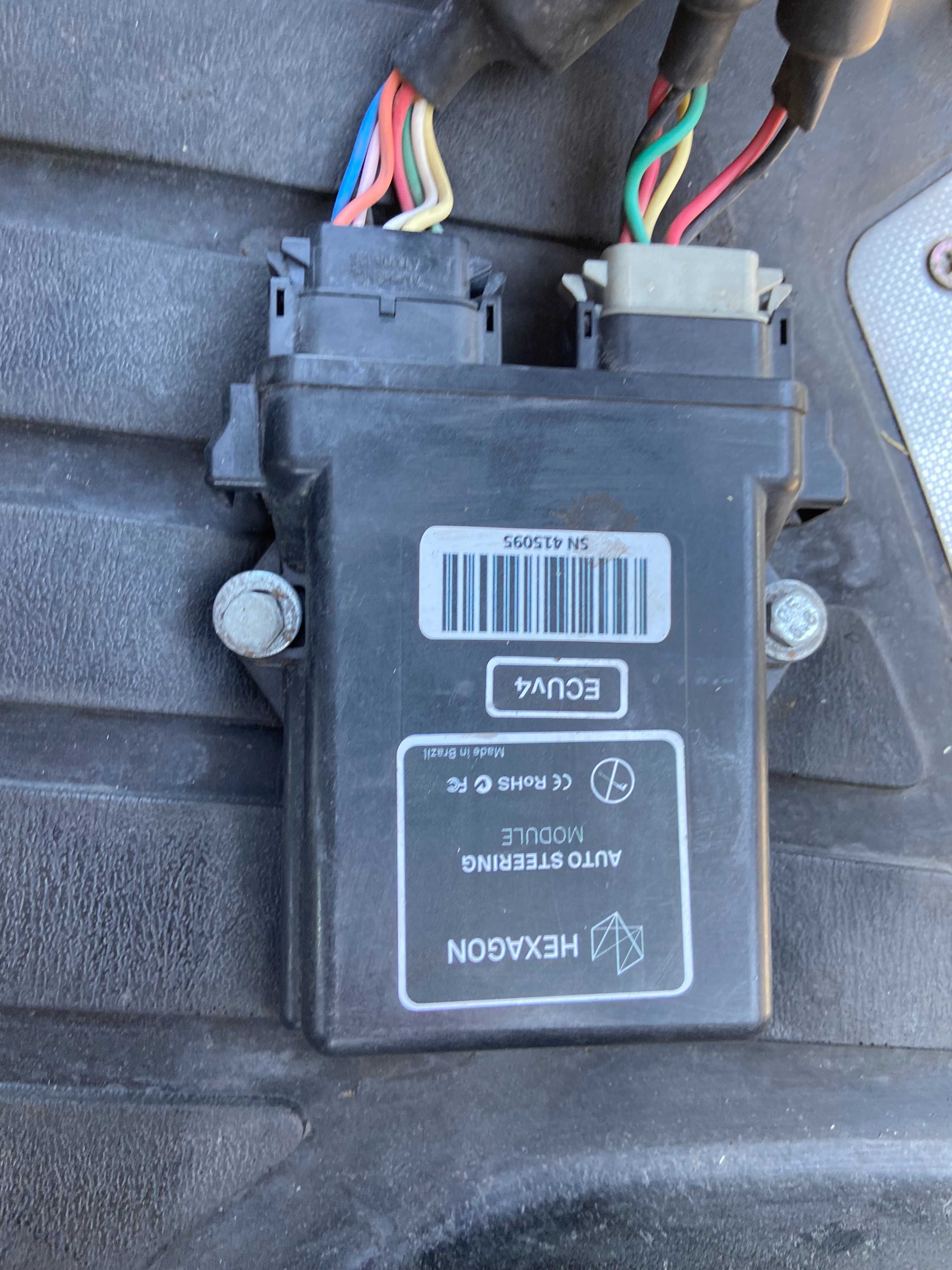 Трактор Lovol 1054 з автопілотом Hexagon Ti5