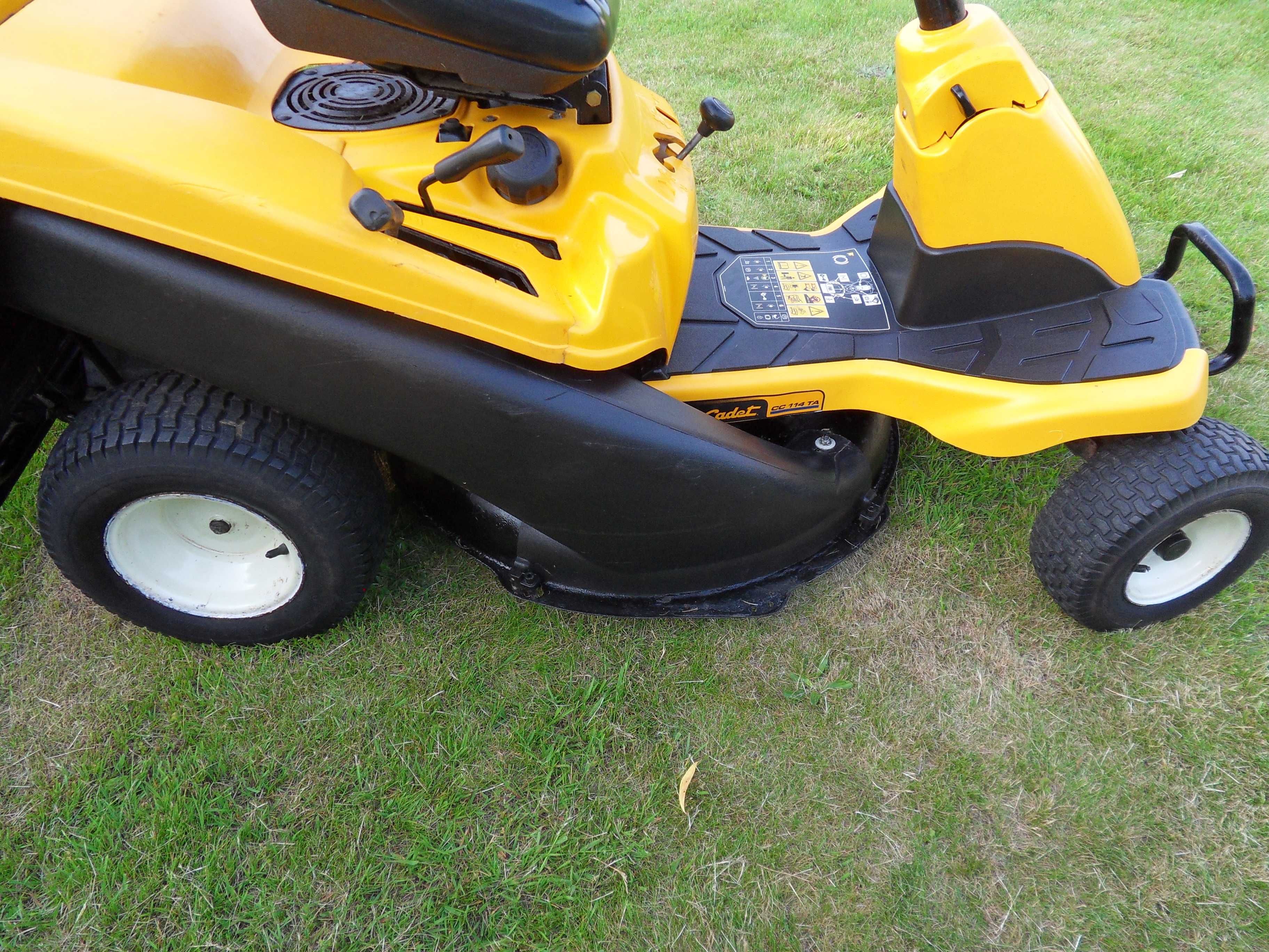 Traktorek ogrodowy Cub Cadet 10 km Manual pompa oleju