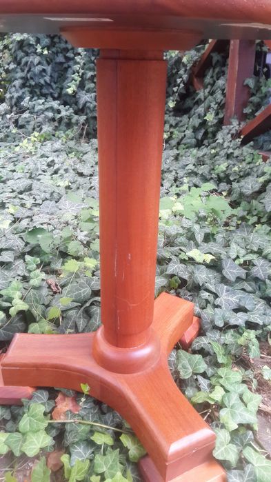 Stolik kawowy mahoń