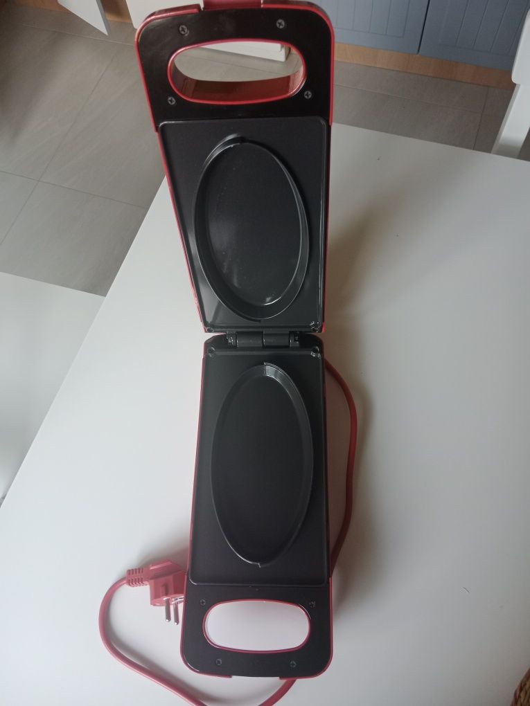 Opiekacz express cooker