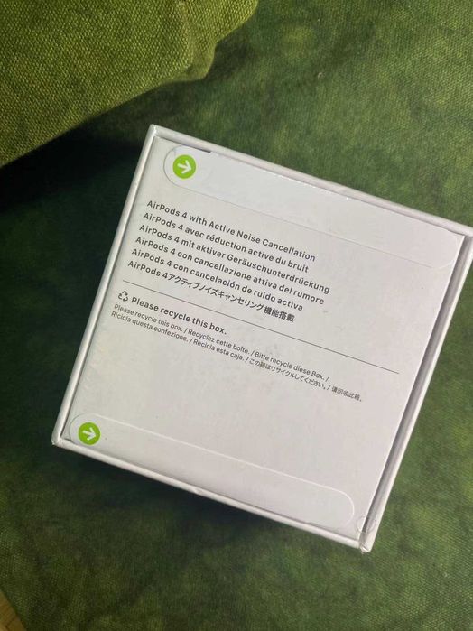 Słuchawki bezprzewodowe Apple Airpods 4, NOWA