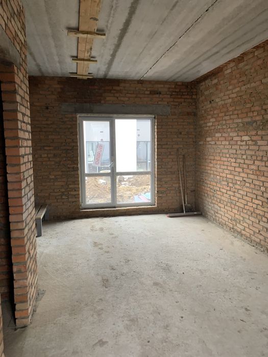 Продаж 2 поверхового таунхауса, 73 кв. м, 2 кімнати, на вул. Мирна