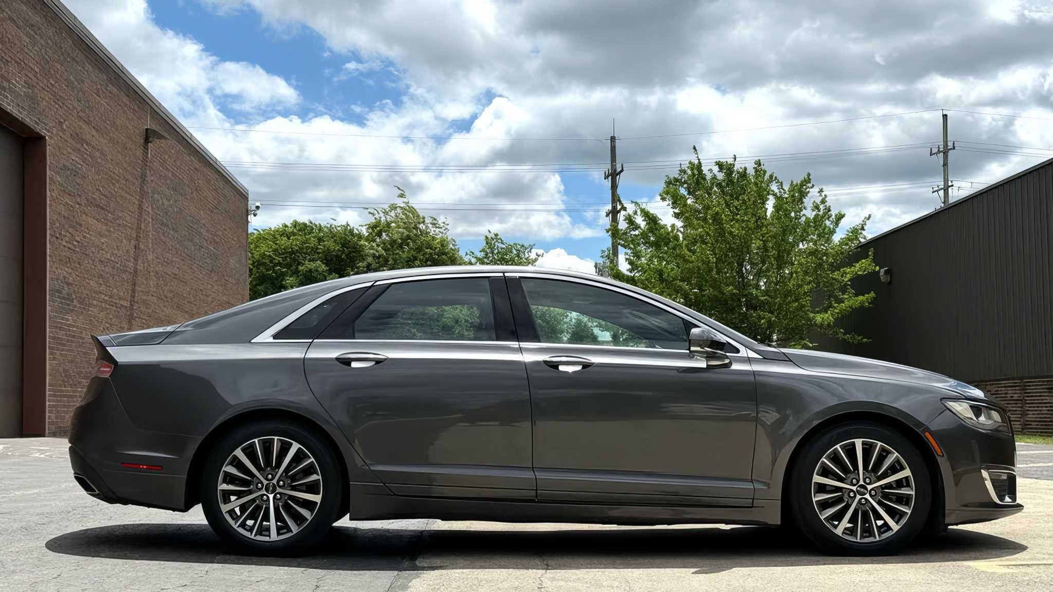 2018 Lincoln MKZ Select
