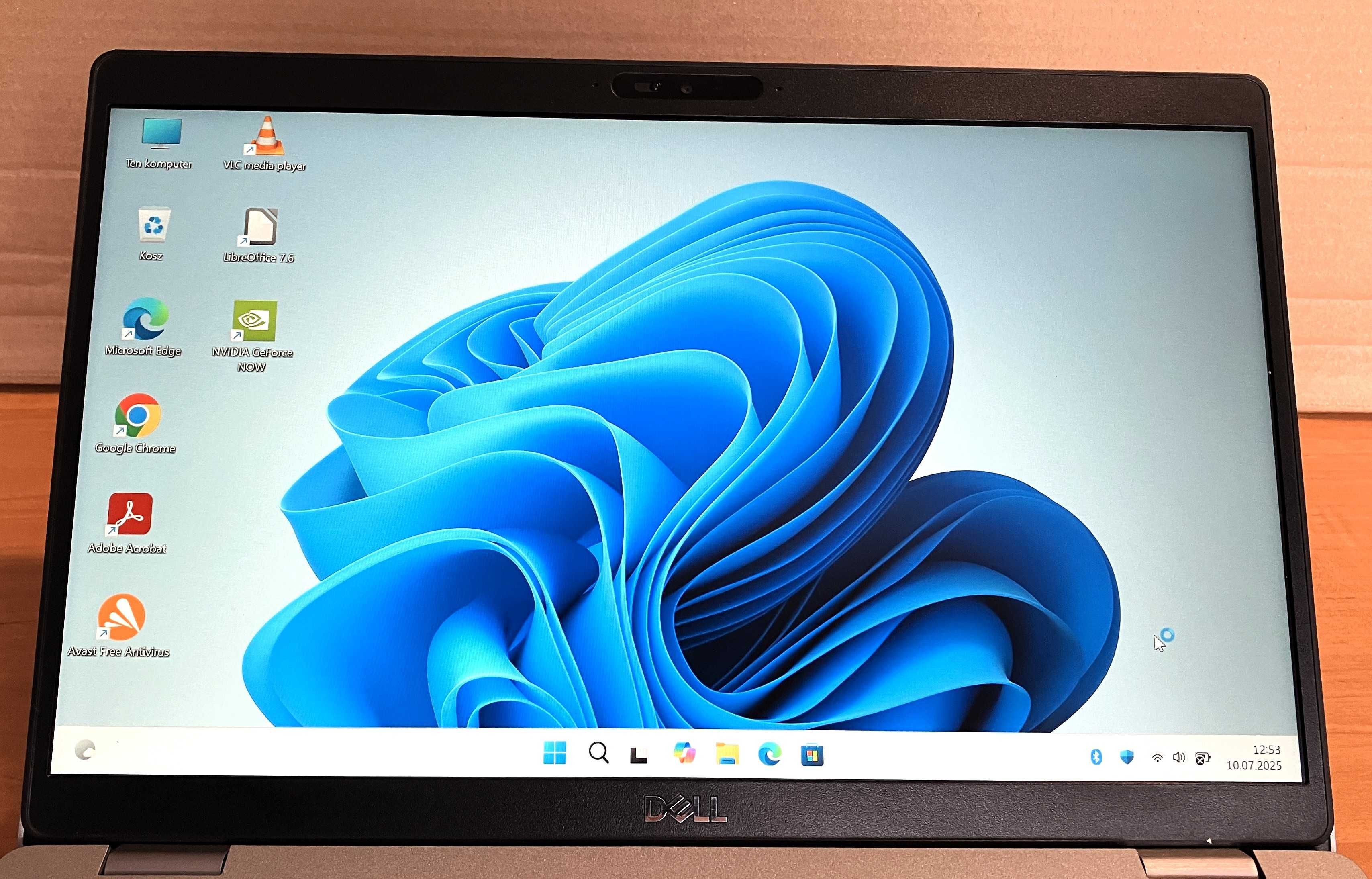 Laptop DELL 5411 Intel® Core™ i7-10th (6x5,1GHz) 16GB 512GB SSD USB-C™