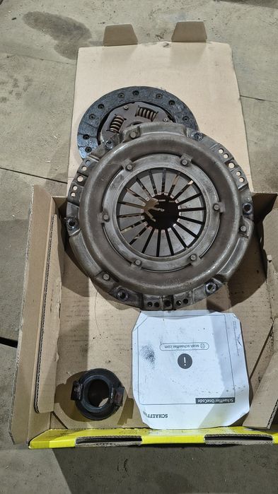 Комплект зчеплення Мазда 323 ВА