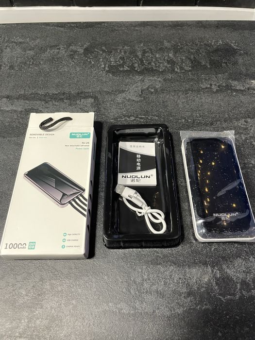 Розпродаж! Новий повербанк Power Bank 10000 mAh з вбудованими кабелями