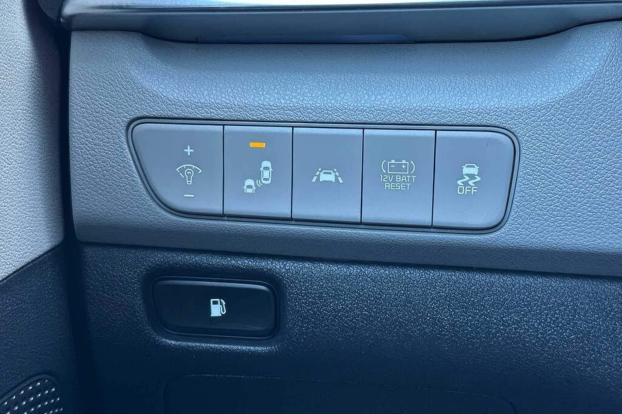 2022 Kia Niro LXS