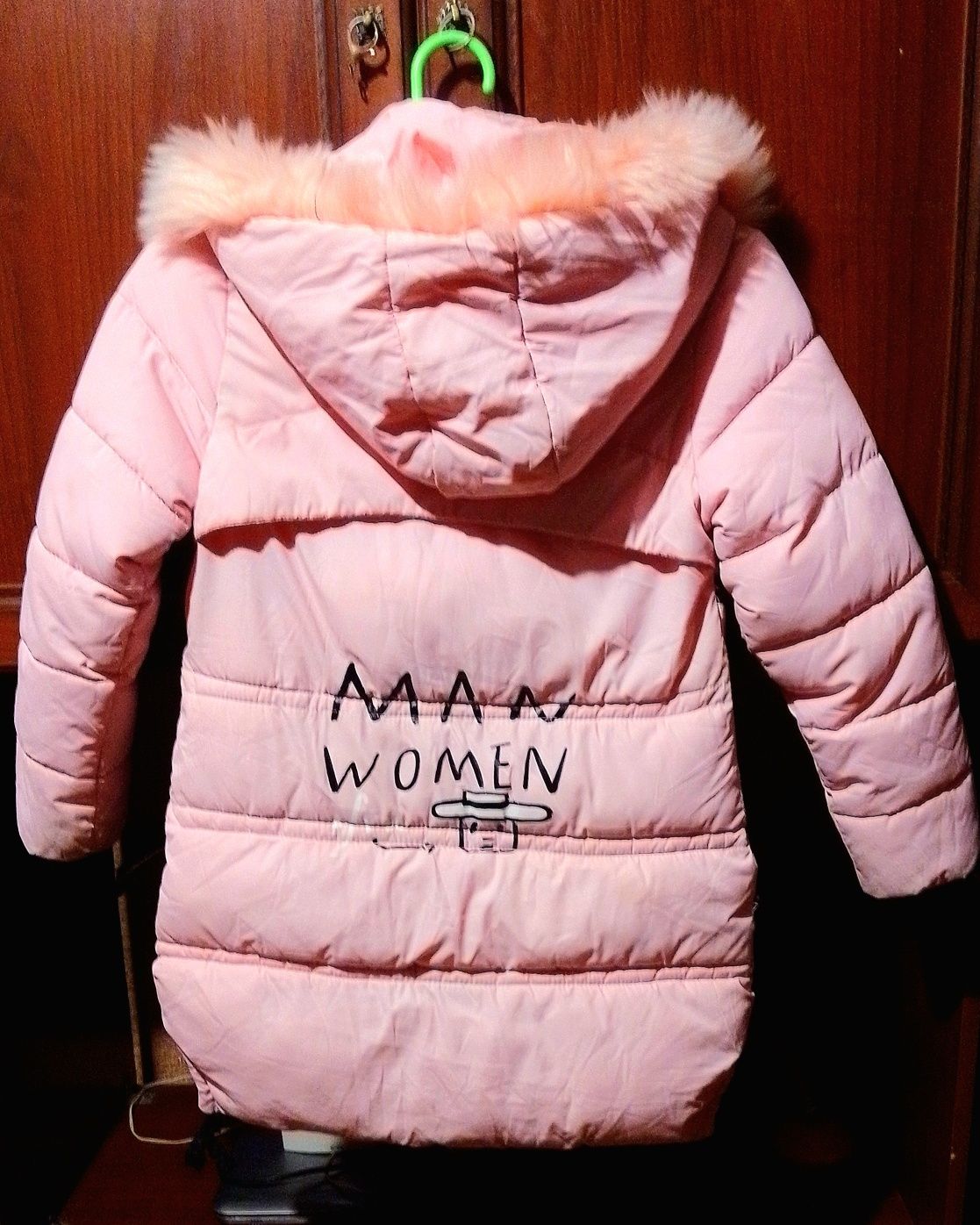 Курточки зимне  на девочку