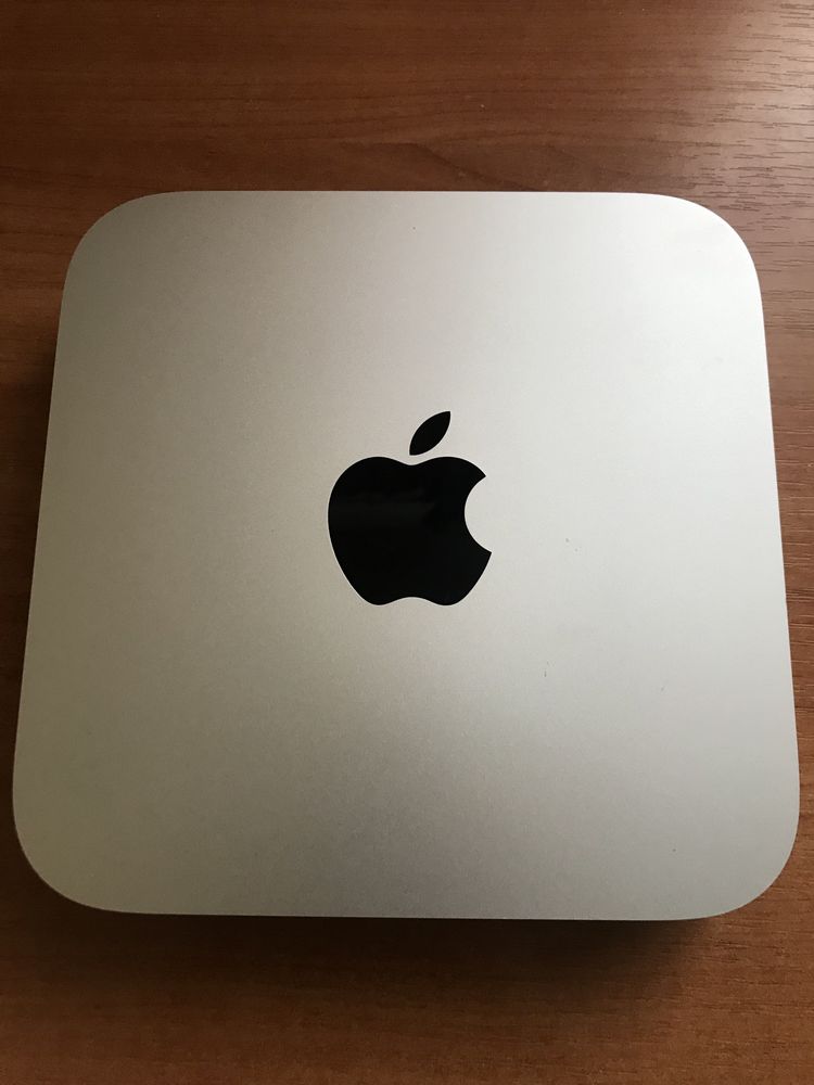 Apple Mac Mini A1347 i5 2.8GHz DDR-3 8gb SSD-1TB