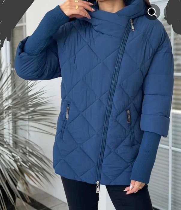 Куртка тепла стильна