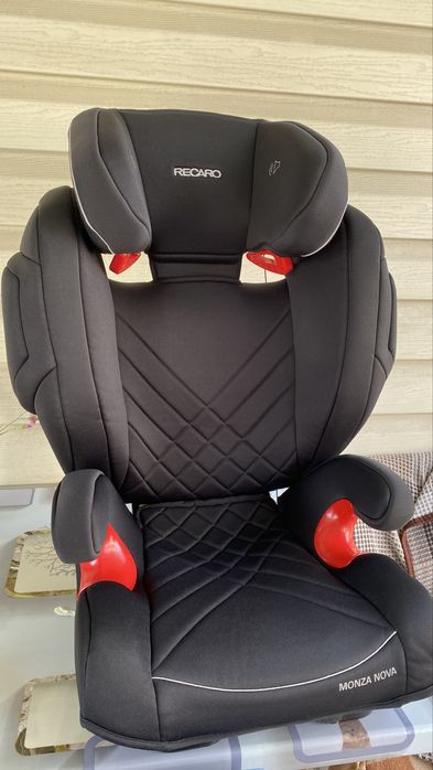 Продам дитяче крісло Recaro Monza Nova 2