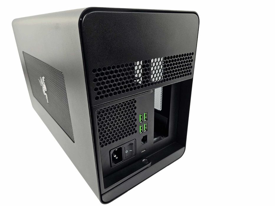 Razer Core X Chroma бокс для відеокарти ігровий адаптер 700W