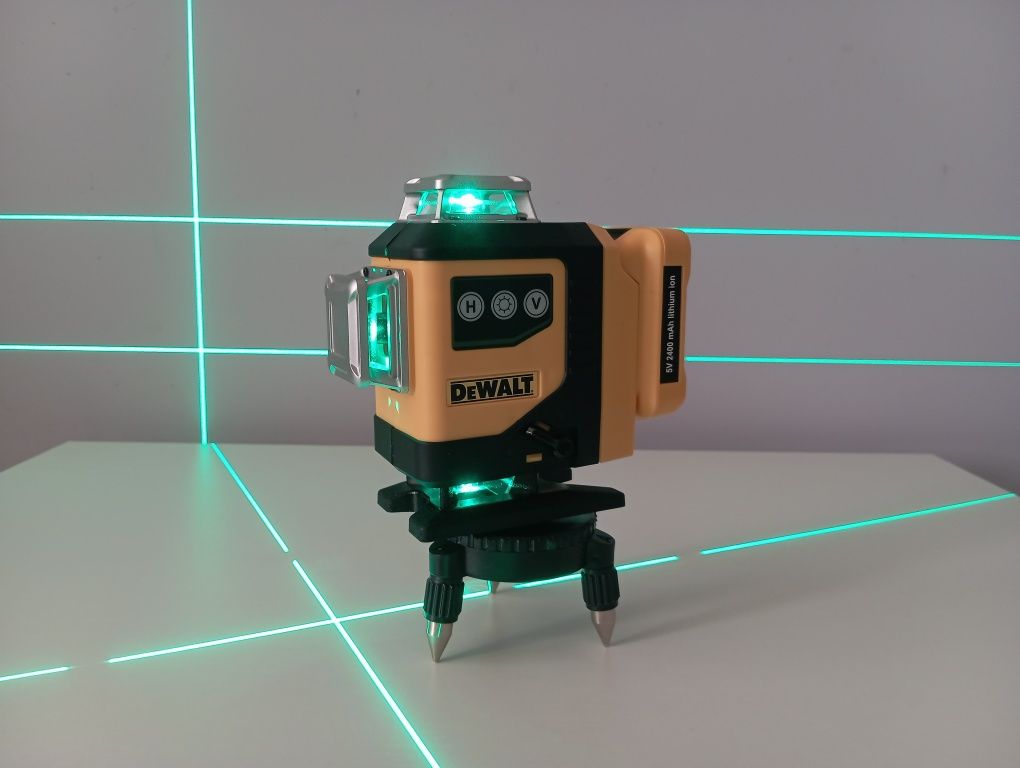 2 акб! Кейс. DeWalt 4D лазерний рівень. Штатив.  Лазерный уровень!