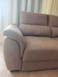Sofá castanho, confortavel