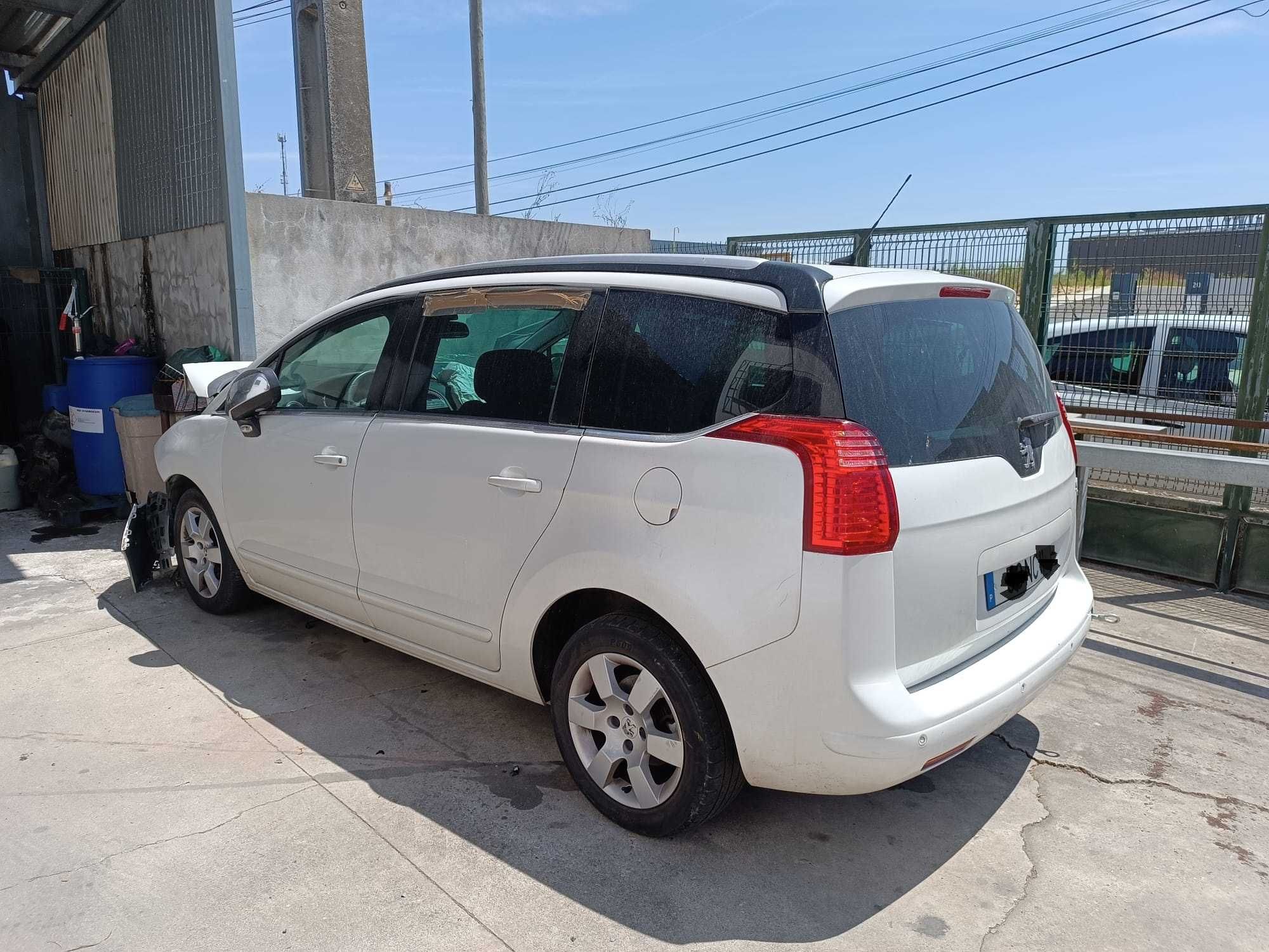 Vende-se para peças Peugeot 5008