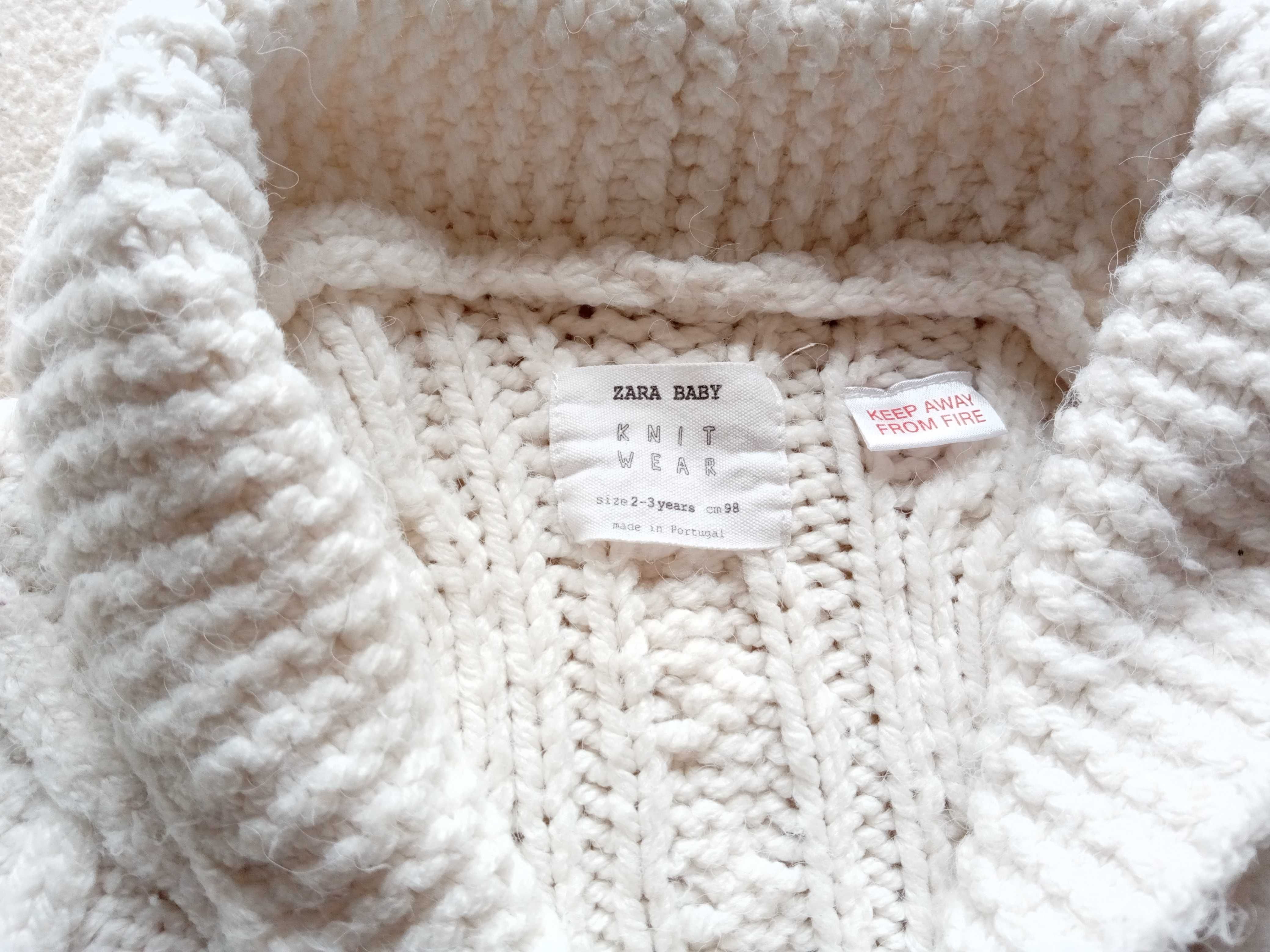 Conjunto de 2 Casacos Zara Malha 2/3 Anos - Confortáveis e Como Novos!