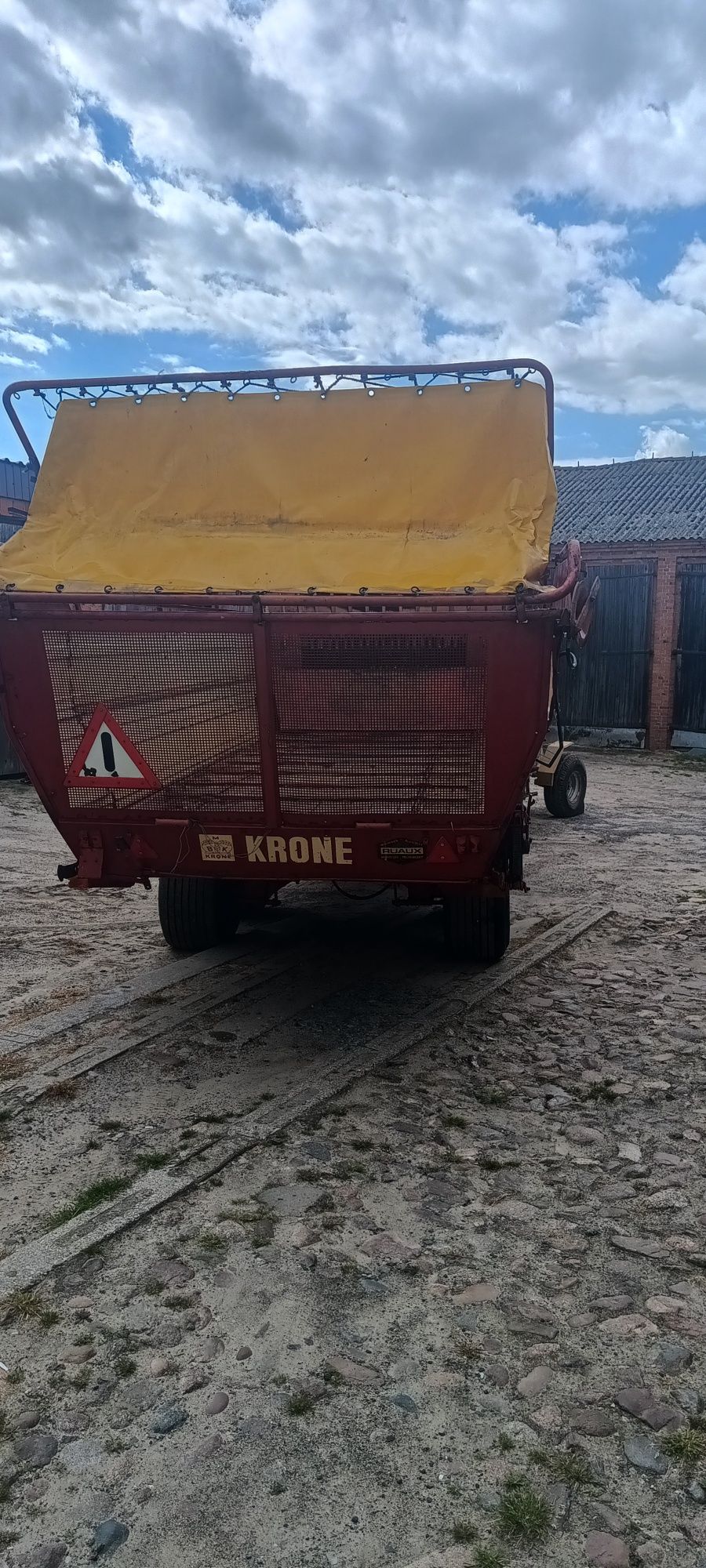 Przyczepa zbierająca KRONE HSL 3503