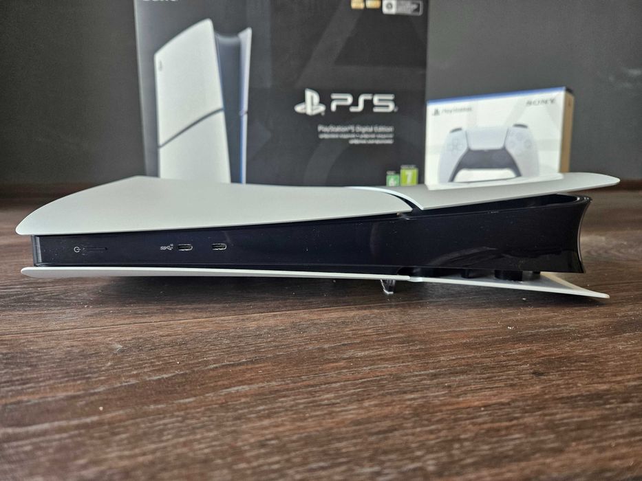 PS 5 + Mega Pack