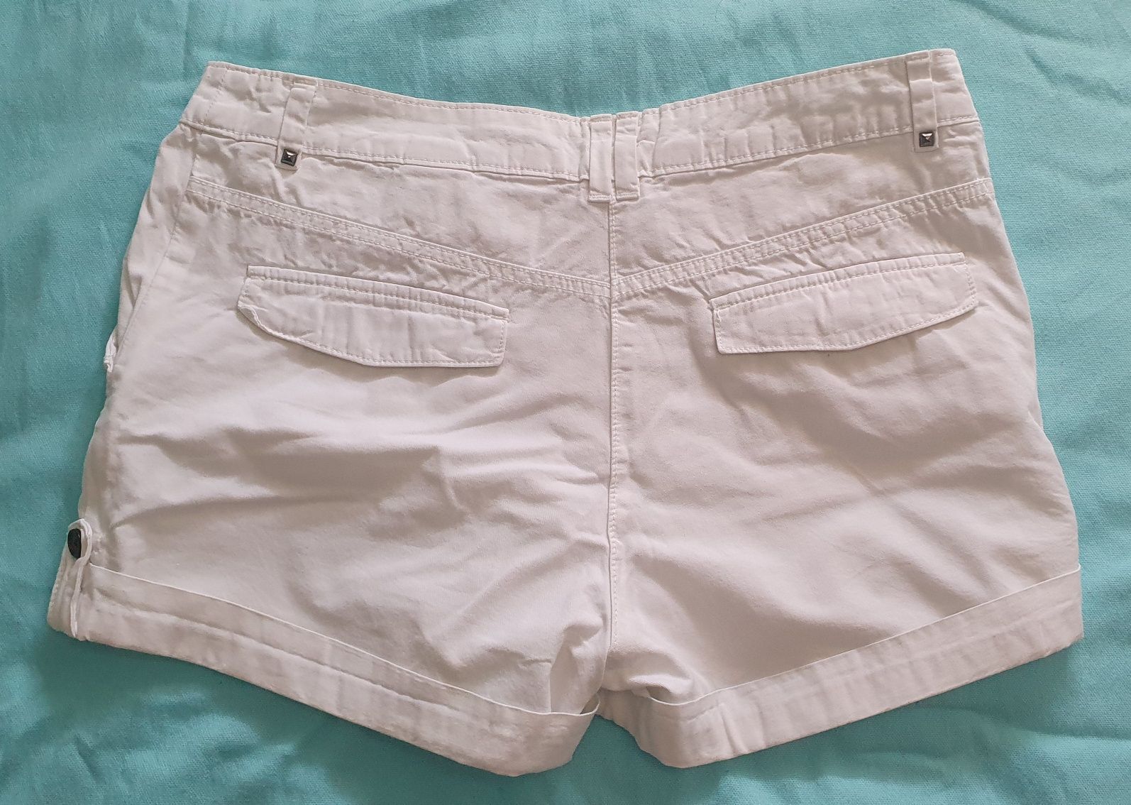 Spodenki krótkie białe H&M
