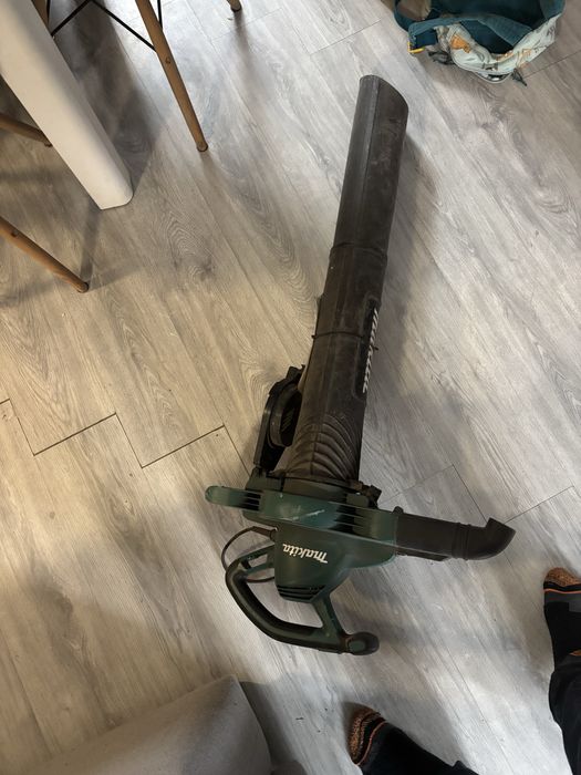 Dmuchawa do lisci makita ub0800