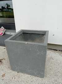 Doniczka osłonka sześcian ok. 30 cm betonowa industrialna zewnętrzna