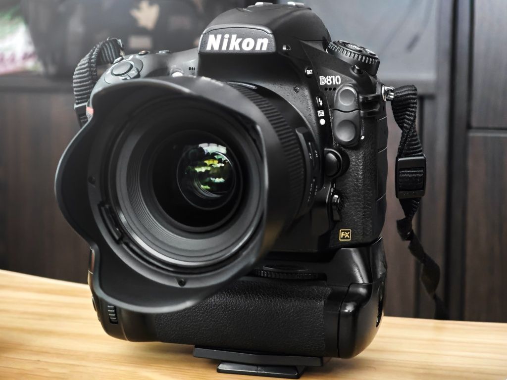 Профессиональная Камера Nikon D810 Body + Tamron 35mm + Вспышка SB910